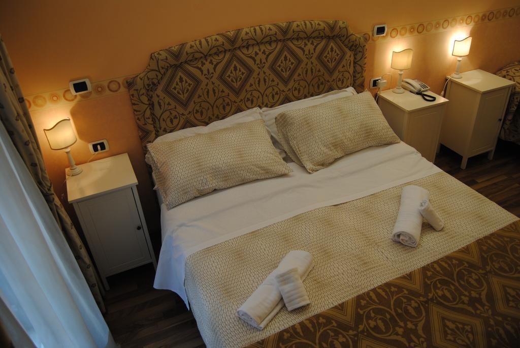 Il Colonnato Bed and Breakfast Rom Værelse billede
