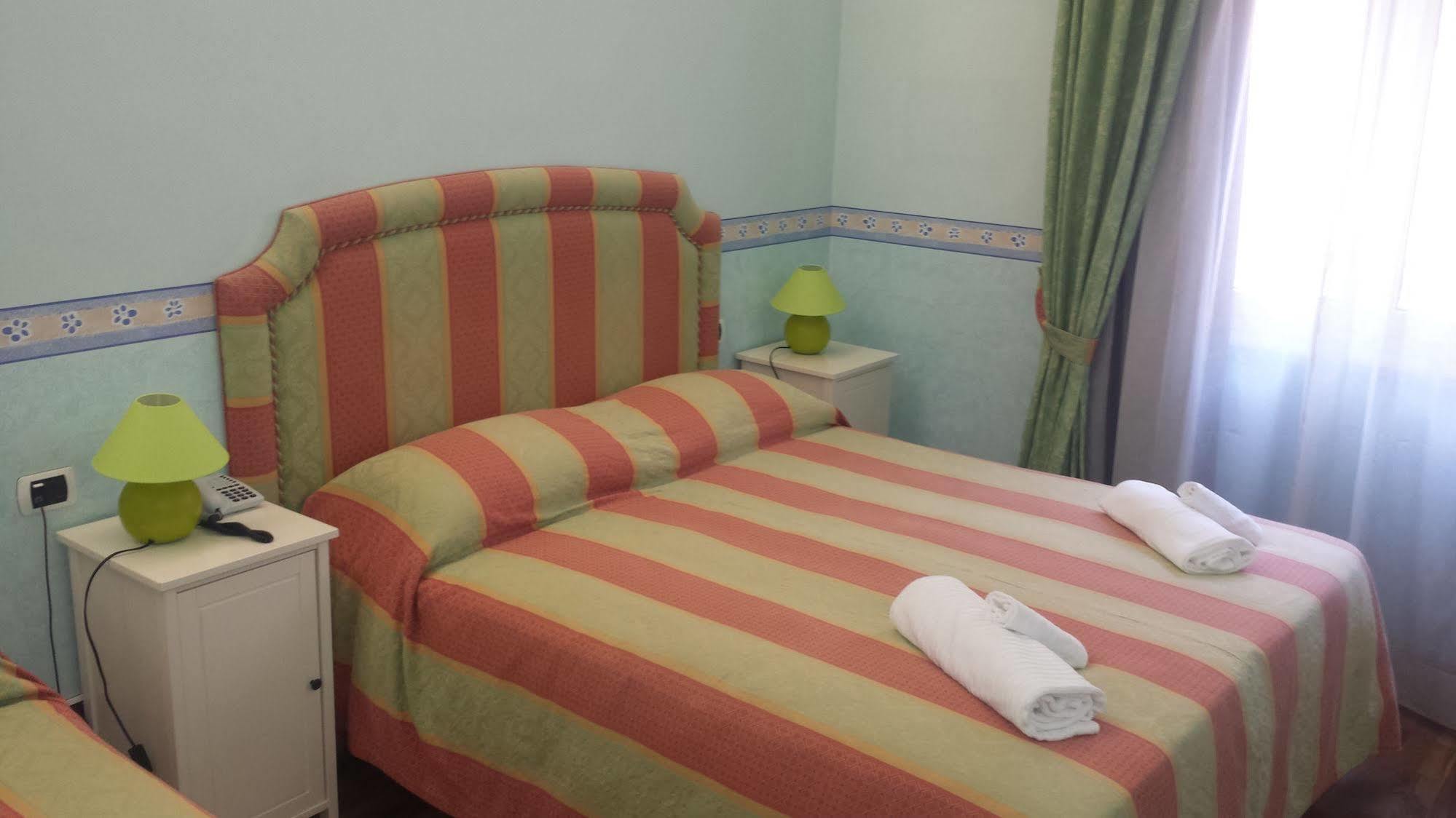 Il Colonnato Bed and Breakfast Rom Eksteriør billede